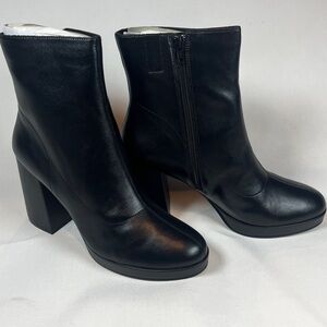 Lisa Vicky Bubbly2 Black Leather Boots Chic & Edgy Lug Sole Ankle Booties 11M
